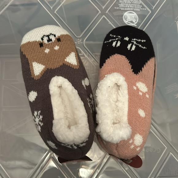 Bundle Slipper Socks - Picture 2 of 7